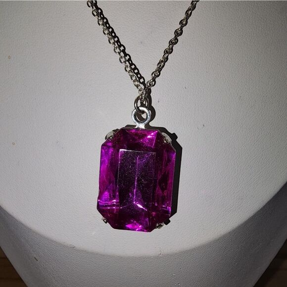 Elegant Pink Gemstone Necklace 16"+4" - Picture 5 of 5